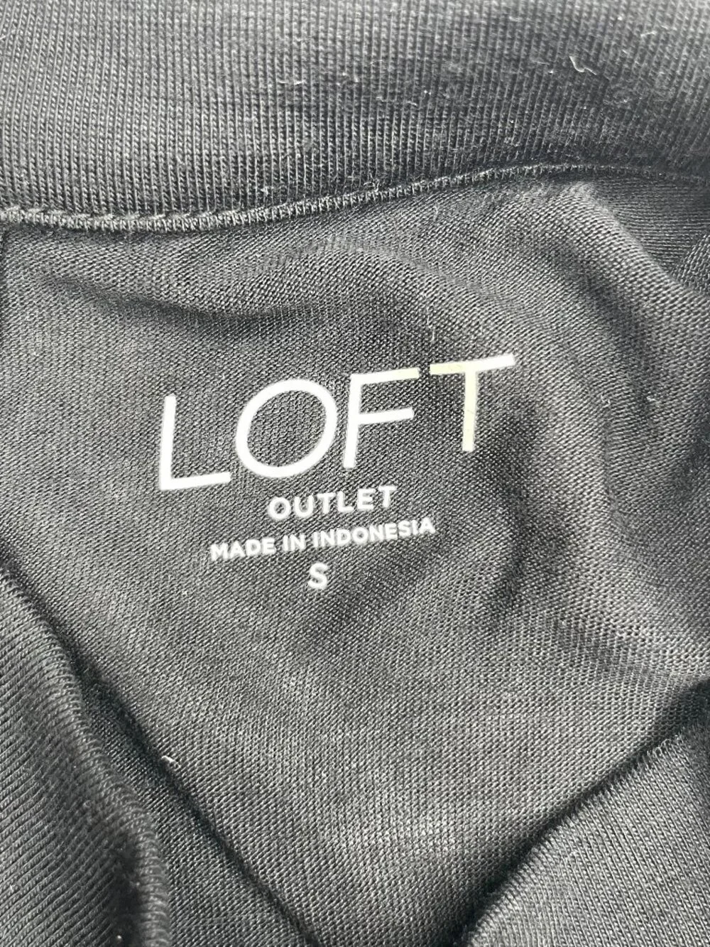 LOFT Outlet Dark Coquette Mock Neck Top - Keyhole Back - Small